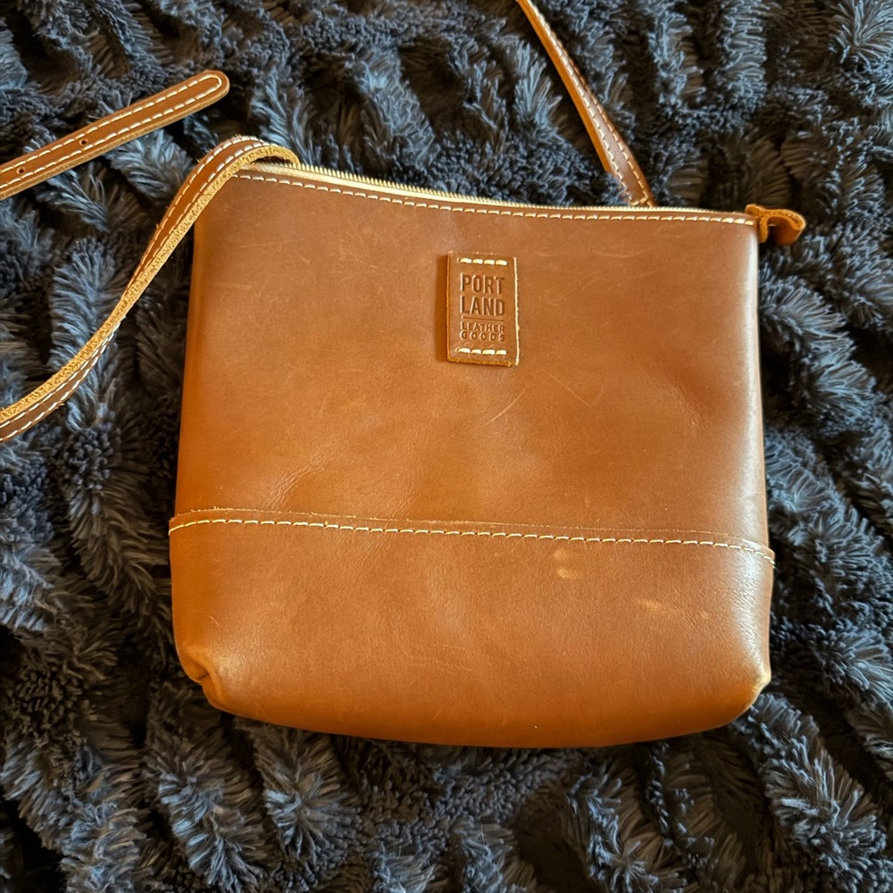 Portland Leather Tan Crossbody Bag